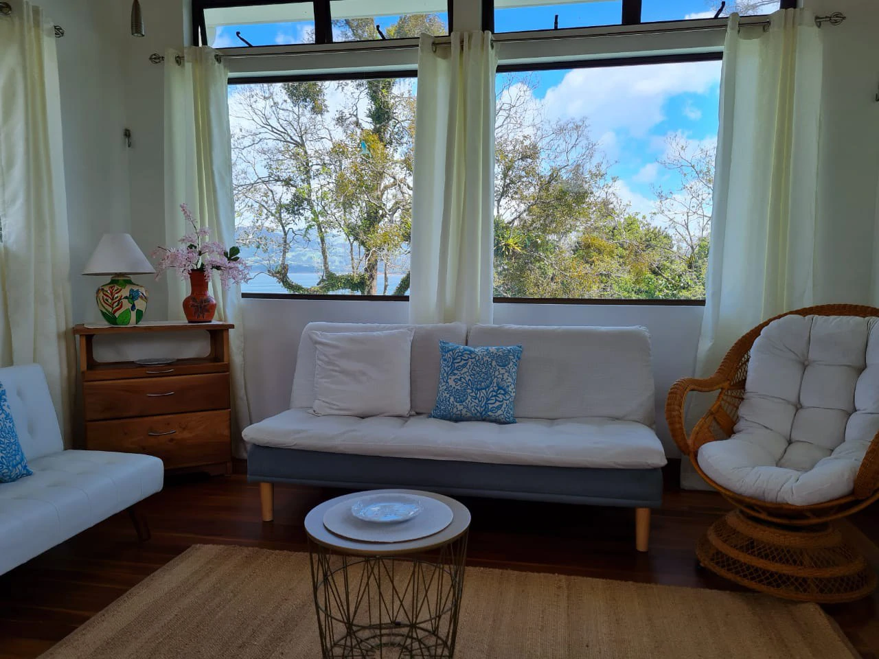 Villa Corazon: Unique LAKE FRONT property, 2 Villas and Tiny house on 5 acres with lake access. - Gallery image 37