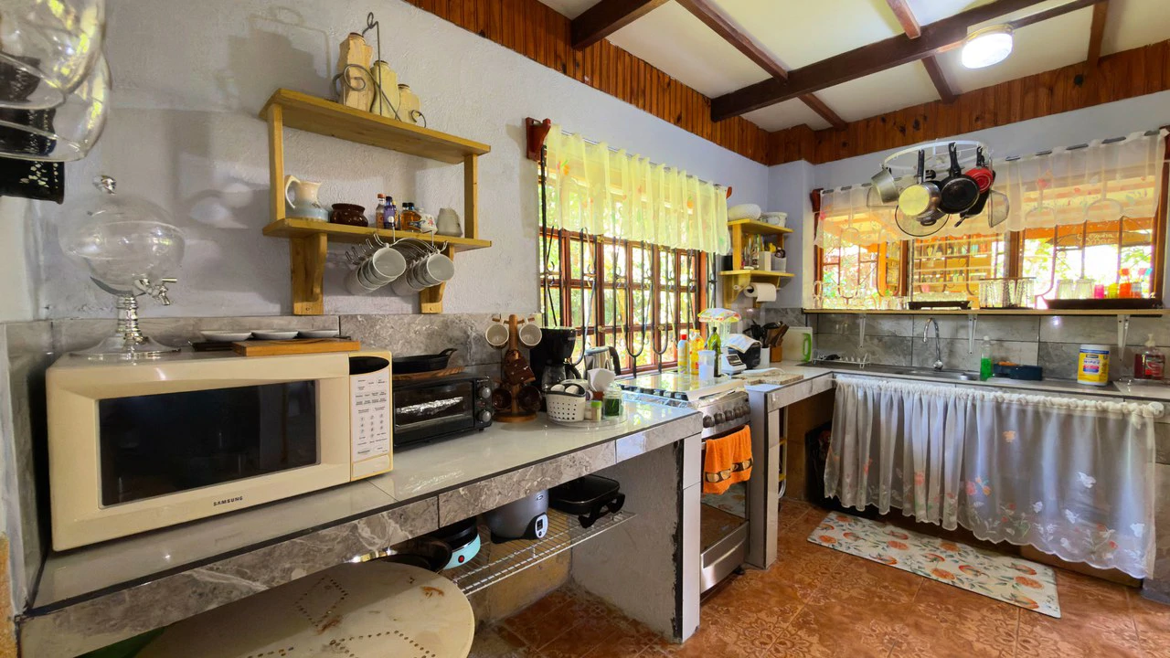 Countryside House For Sale in Cajon - Gallery image 11