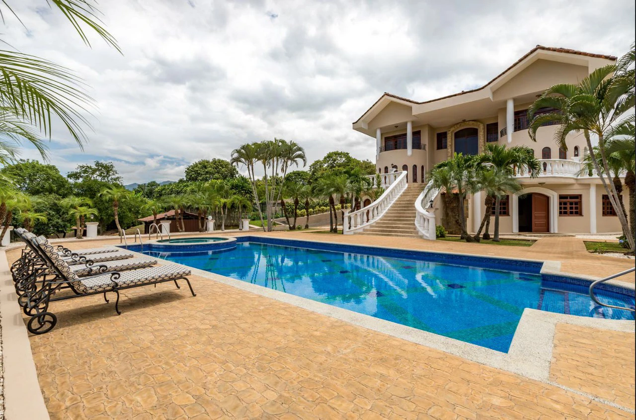 ID 3902:: Breathtaking Mountain View - Home for Sale - Gallery image 18