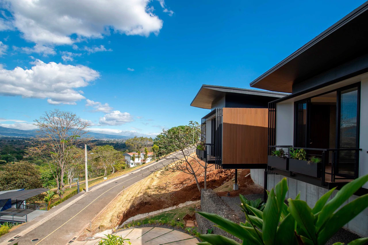 Modern Oasis Home for Sale in Naranjo - Gallery image 45