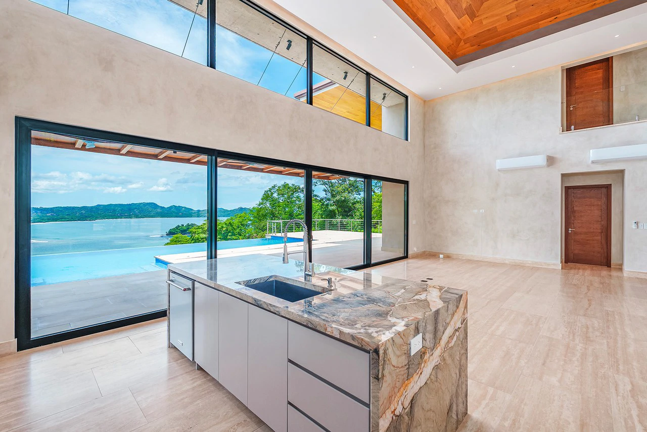 Casa Vision: Luxury Estate with Sweeping Ocean Views