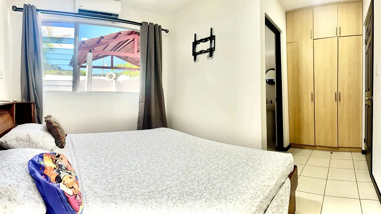 Inviting 3-Bedroom Home in Gated Herradura Community with Resort-Style Amenities: Near the Coast House For Sale in Herradura - Gallery image 14