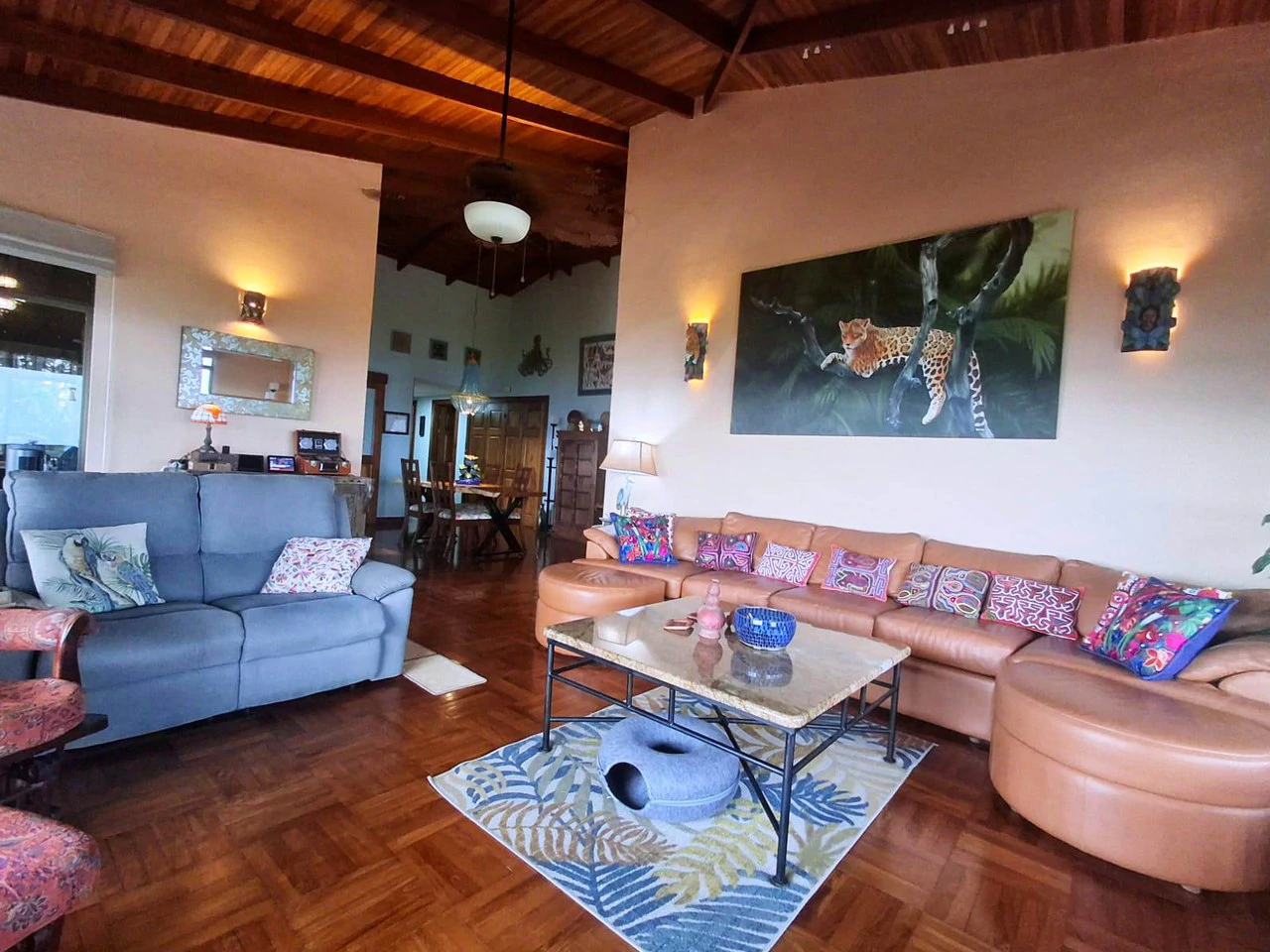 Casa Pristine Elegance: A Rare Costa Rican Estate with Unobstructed City-to-Ocean Views! - photo 13