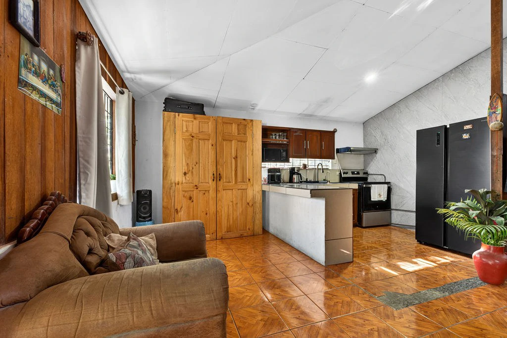 Casa Salinas: Tropical Compound with Multiple Income Opportunities in Playa Grande - Gallery image 5