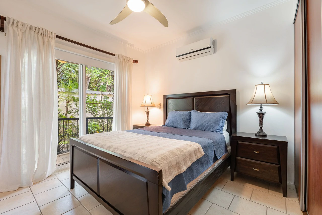 Surfside Tower 103: Live the Dream! Affordable Coastal Living  Walk to Playa Potrero Beach - Gallery image 9