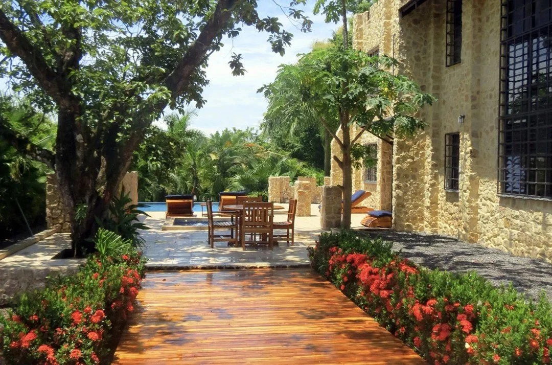 STONE CASTLE: $622,000 USD Your very own "Private Stone Castle" in Costa Rica's Blue Zone. - Gallery image 6