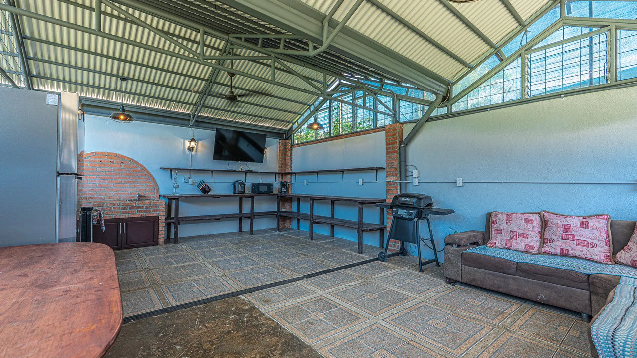 Completely Renovated 5 Bedroom Home in the Heart of San Isidro - Gallery image 68