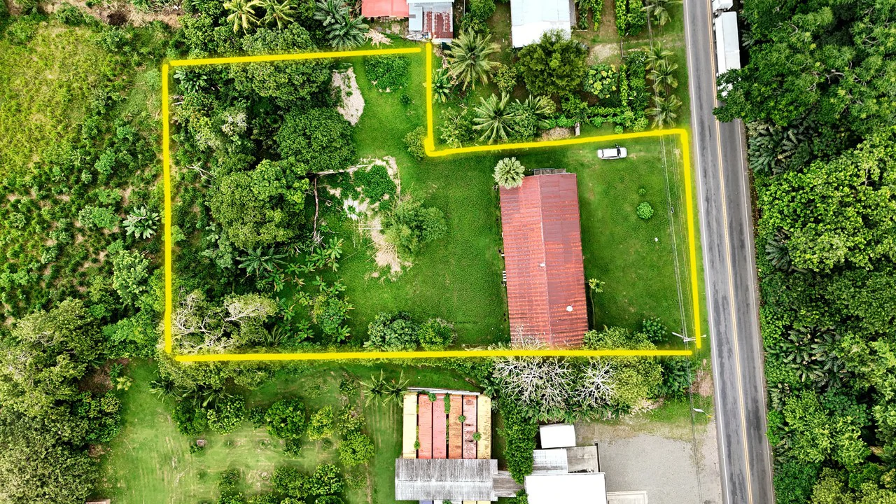 Near the Coast Multi Unit Building For Sale in Ojochal - photo 2
