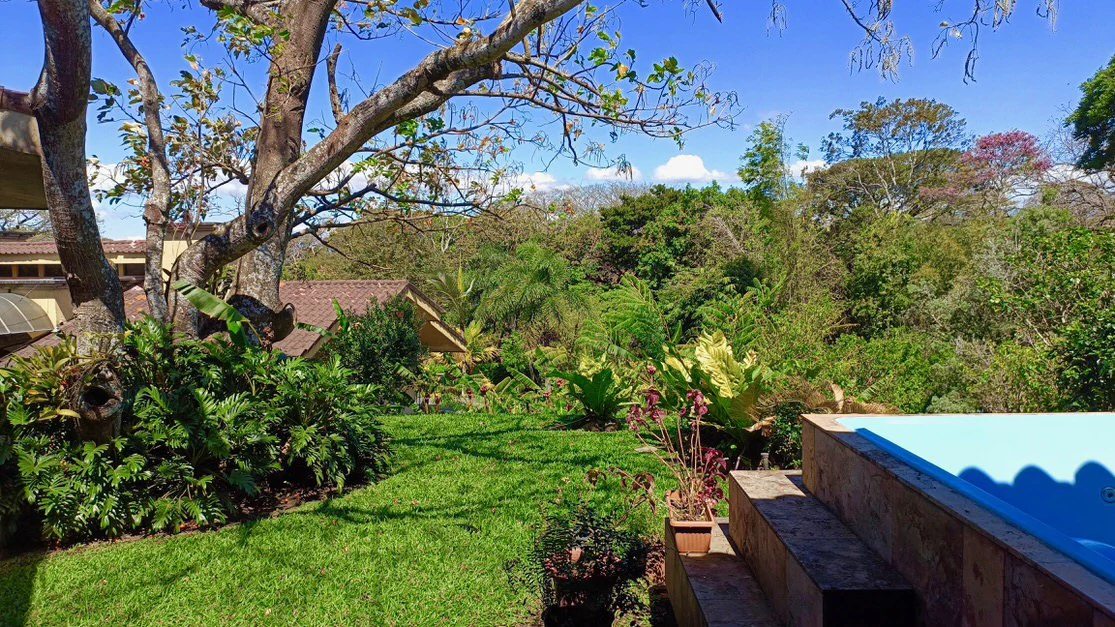 Condominio Jaragua: One story luxury house for sale in Ciudad Colon, Costa Rica - Gallery image 25
