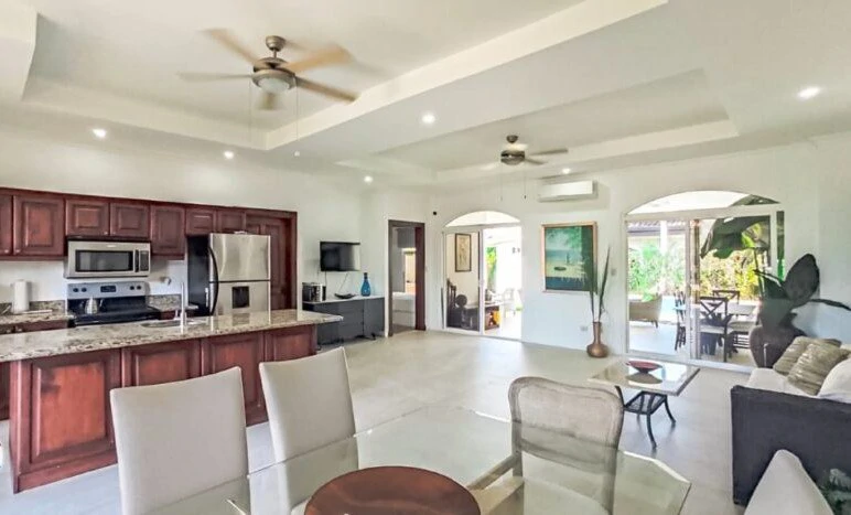 Standout home in highly sought after community close to the beach in Bejuco! - Gallery image 6
