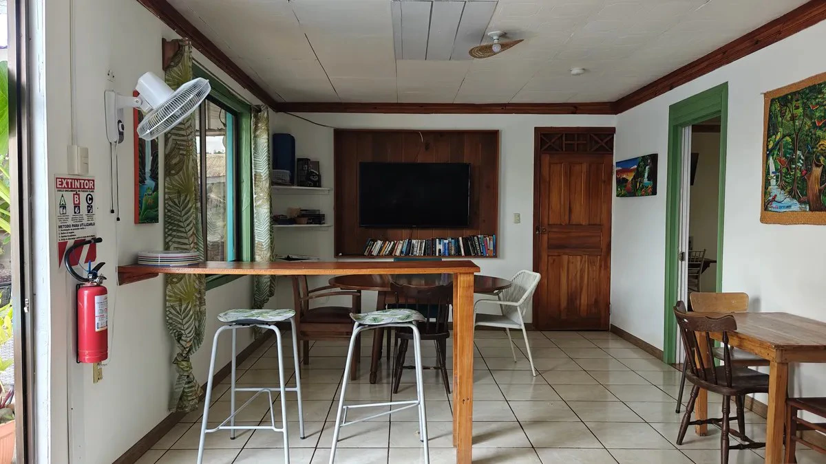 ID 1082: Hotel for Sale in Cahuita Costa Rica Near Cahuita National Park - Gallery image 6