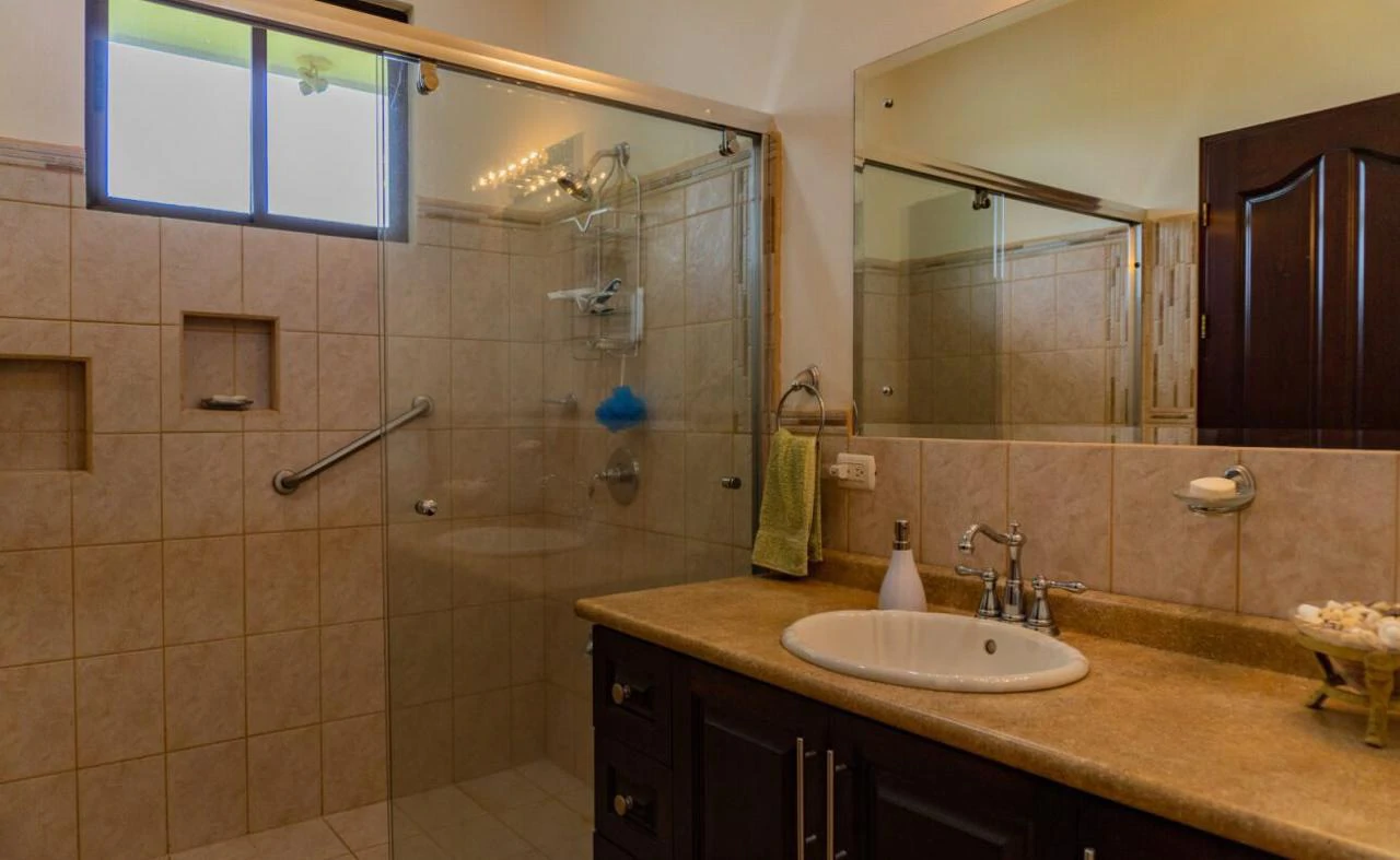 House For Sale in Curubandé - Gallery image 18