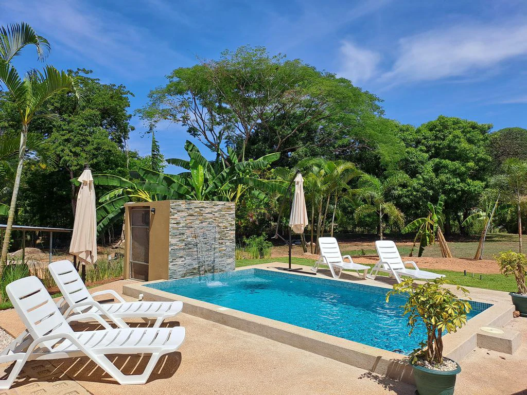 Compound Cooper: Compound Cooper includes Casa Cooper - a Newly constructed in 2023 - 2 Bedroom 1 Bath home set on a spacious 703 m2 lot and Lote Cooper which is 2485 m2 of flat buildable land - both - Gallery image 8