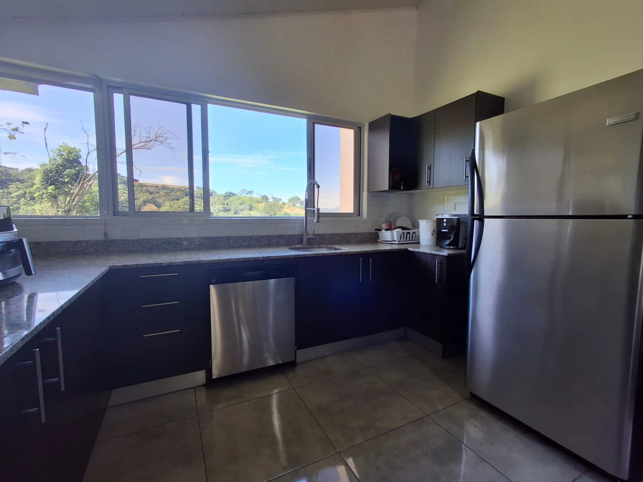 Casa Hacienda: Modern single level in Prestigious Hacienda del Paseo - Gallery image 11