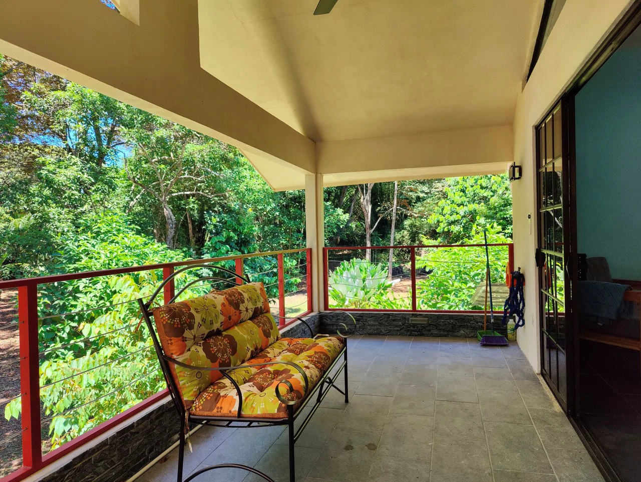 Penshurt Riverside Oasis: Stunning Riverside Property with 2-Bedroom Home and Additional Apartment - Gallery image 38