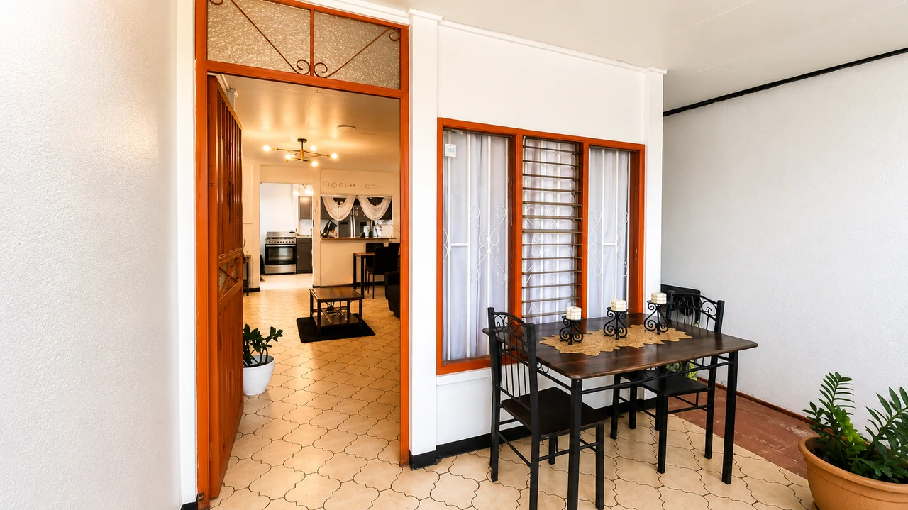 House For Sale in San Andres - Gallery image 3