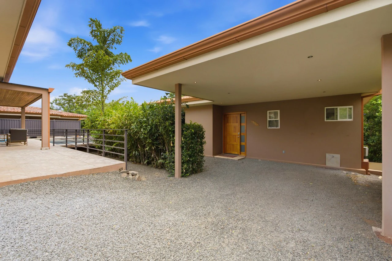 Casa Oasis: 3BR Main Residence + 2BR Guest House with Pool in Mar Vista, Playa Flamingo - Gallery image 29