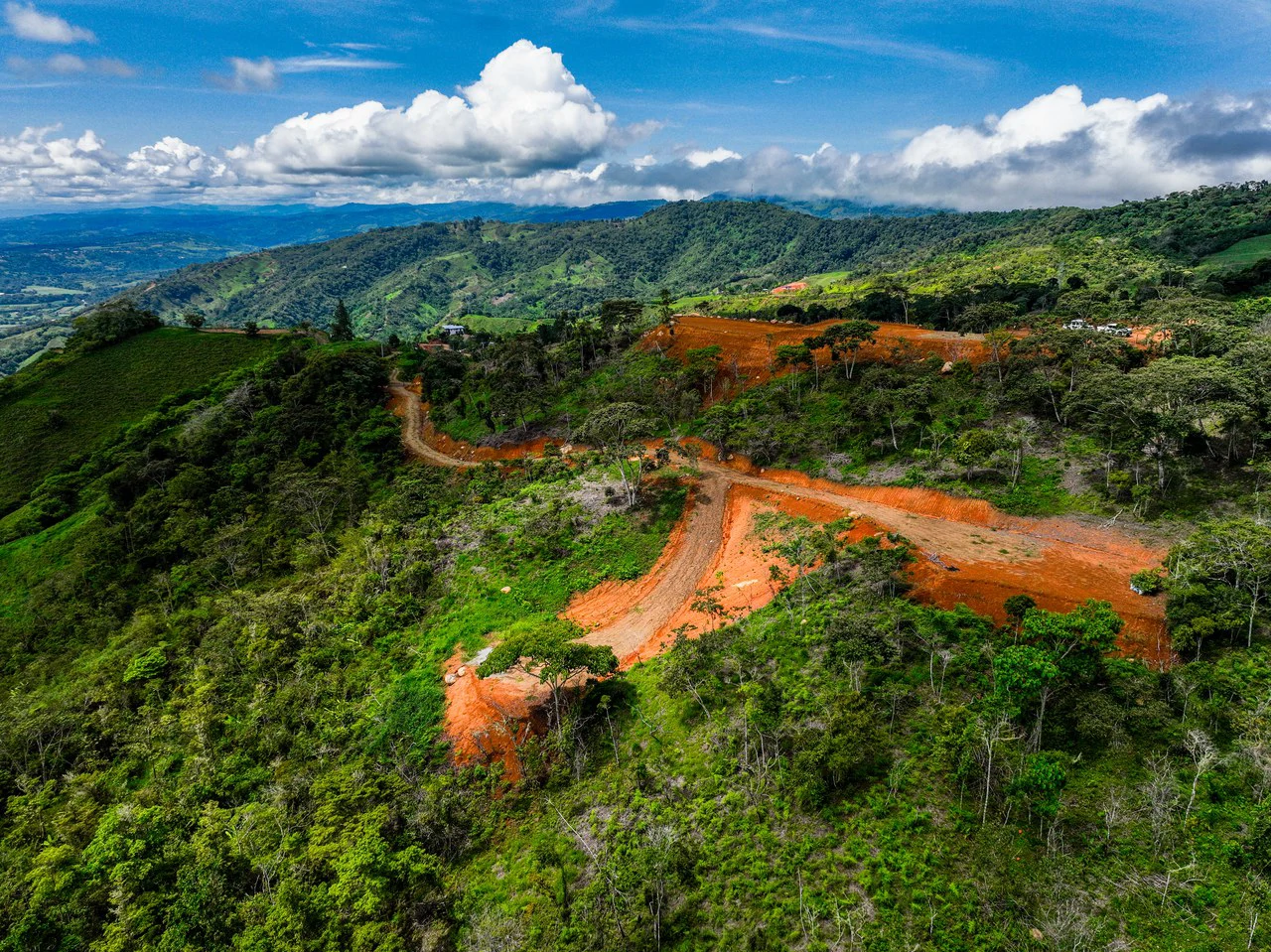 Spectacular Property with Chirripo Mountain and San Isidro City Views - Gallery image 4