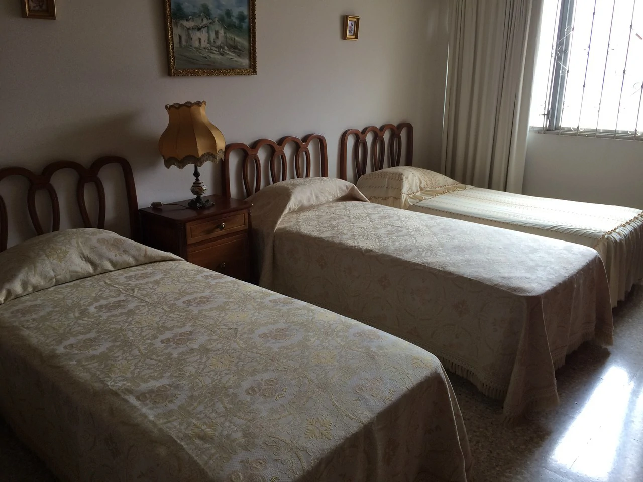 Casa grande con 8 Habitaciones: Big house with 8 rooms in pure center of Liberia - Gallery image 21