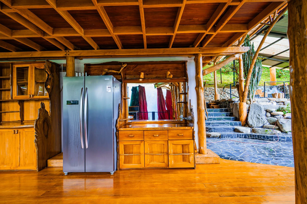 Riverfront Sanctuary with Breathtaking Views of Diamante Waterfalls - Gallery image 6