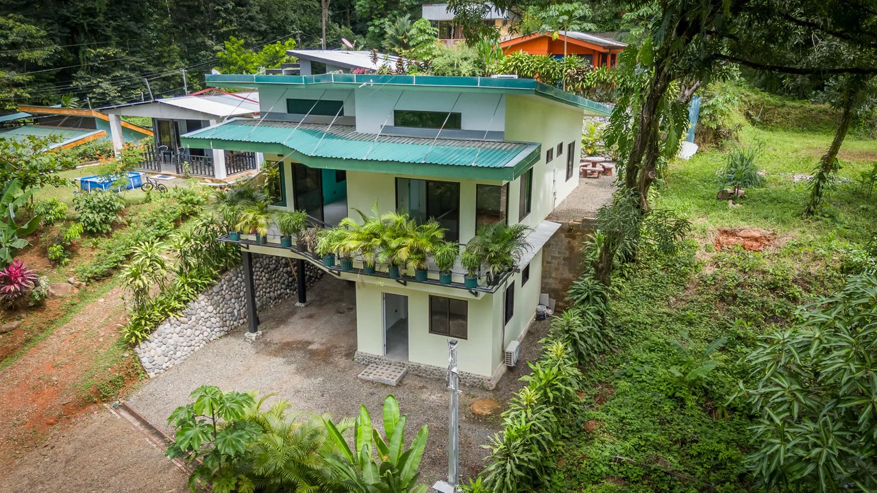SEAGULL’S NEST TWO STOREY VILLA IN UVITA, 3 BED,3 BATH & POOL: Mountain House For Sale in Uvita - Gallery image 3