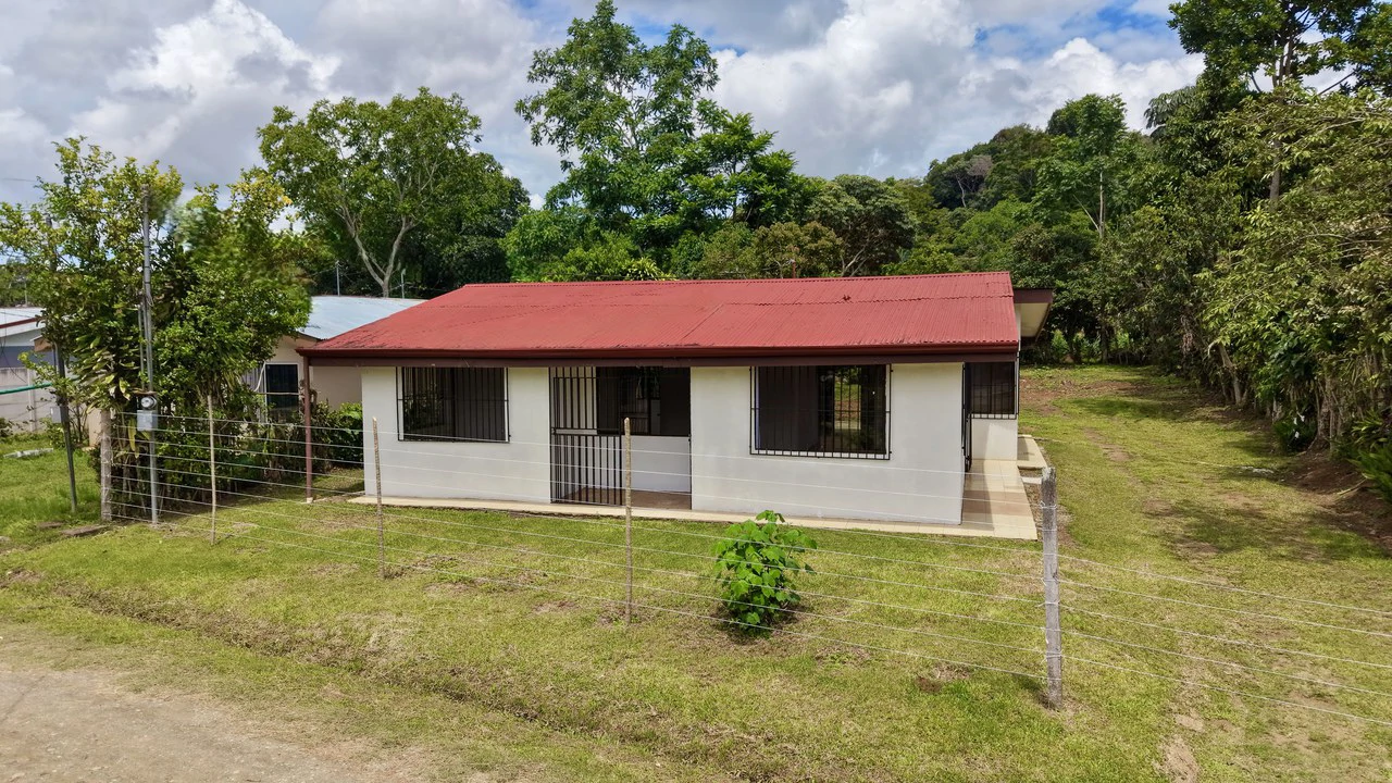 House For Sale in Daniel Flores - Gallery image 6