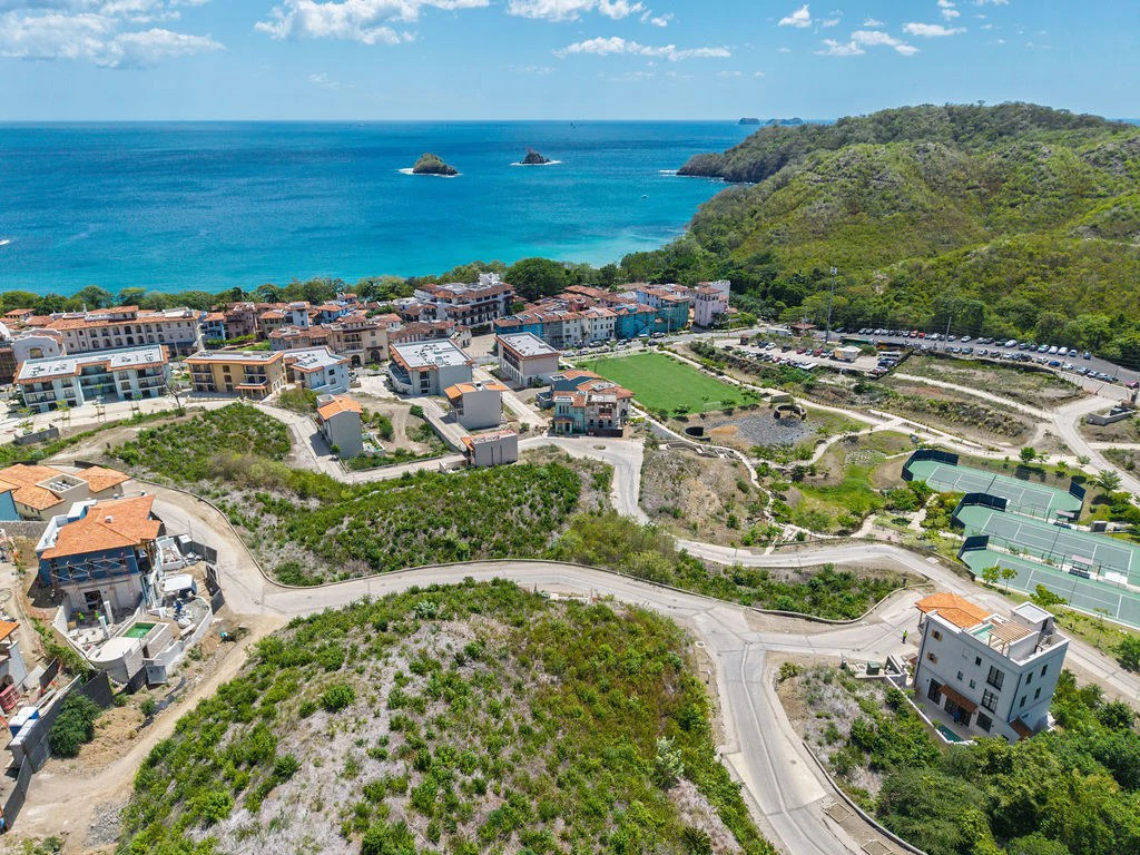 El Prado Lot 96: Build Your Dream Home with Ocean Views in Las Catalinas - photo 6