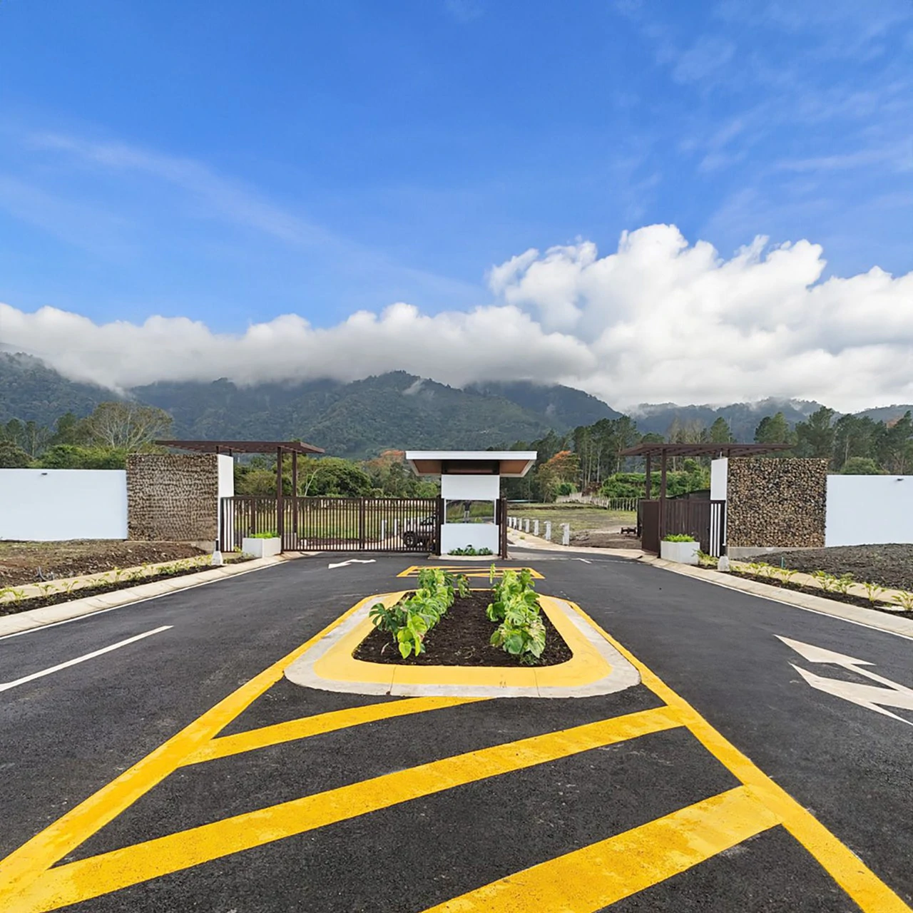Lot for sale in gated community mountain view Cachi Cartago Costa Rica - Gallery image 6