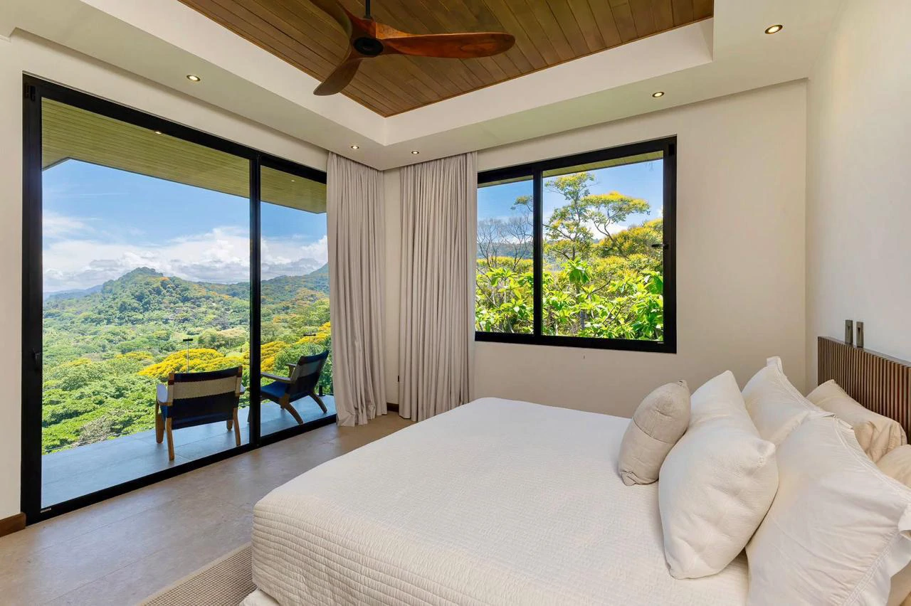 Luxurious 5 Bedroom Coastal Estate Dominical - Gallery image 36