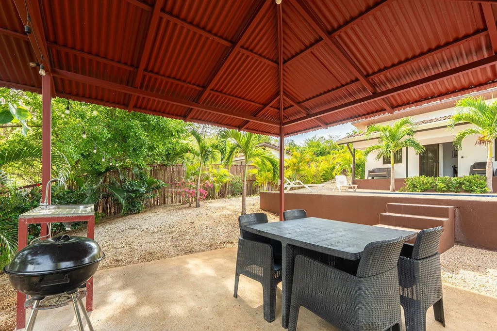 Villa Los Monos: High-Income 9-Unit Rental Property Near Playa Grande - Gallery image 75