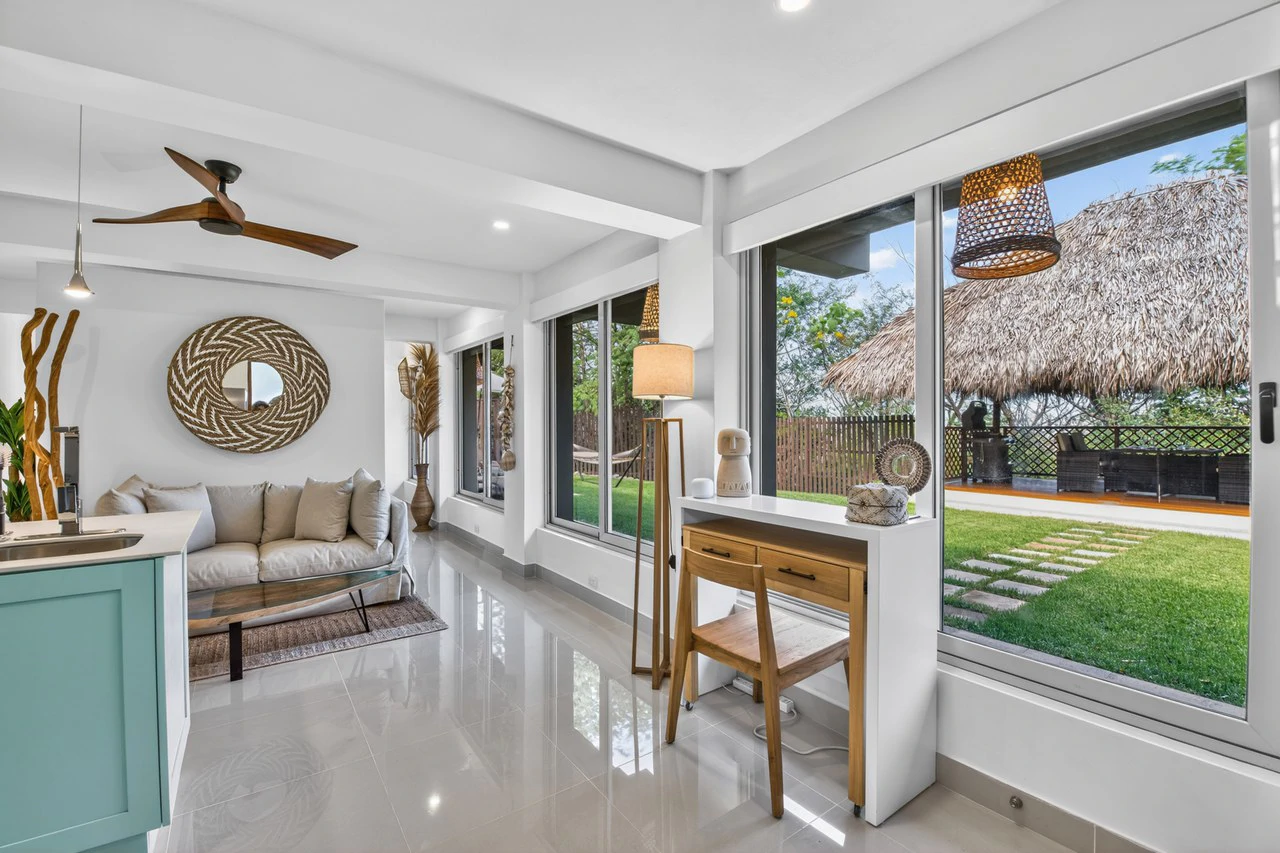 Casa Pochote: Artisan Luxury Villa Near Tamarindo | Pool, Jacuzzi & Langosta Beach Club Membership Included - Gallery image 23