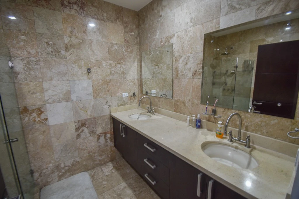 House For Sale in Lindora - Gallery image 16