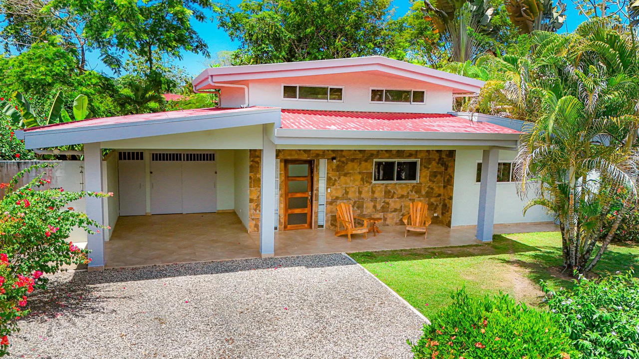 3 Bedroom Home Walking Distance to Playa Chaman – Villas del Sol, Bahía Ballena - Gallery image 7
