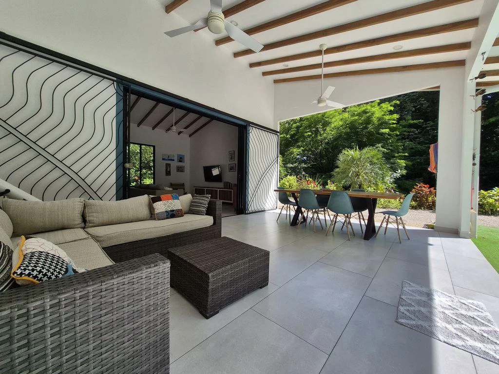Casa Amapola: PRICE REDUCTION - Turnkey Modern Home with Pool in a Serene Tropical Setting, very close to Samara - Gallery image 16