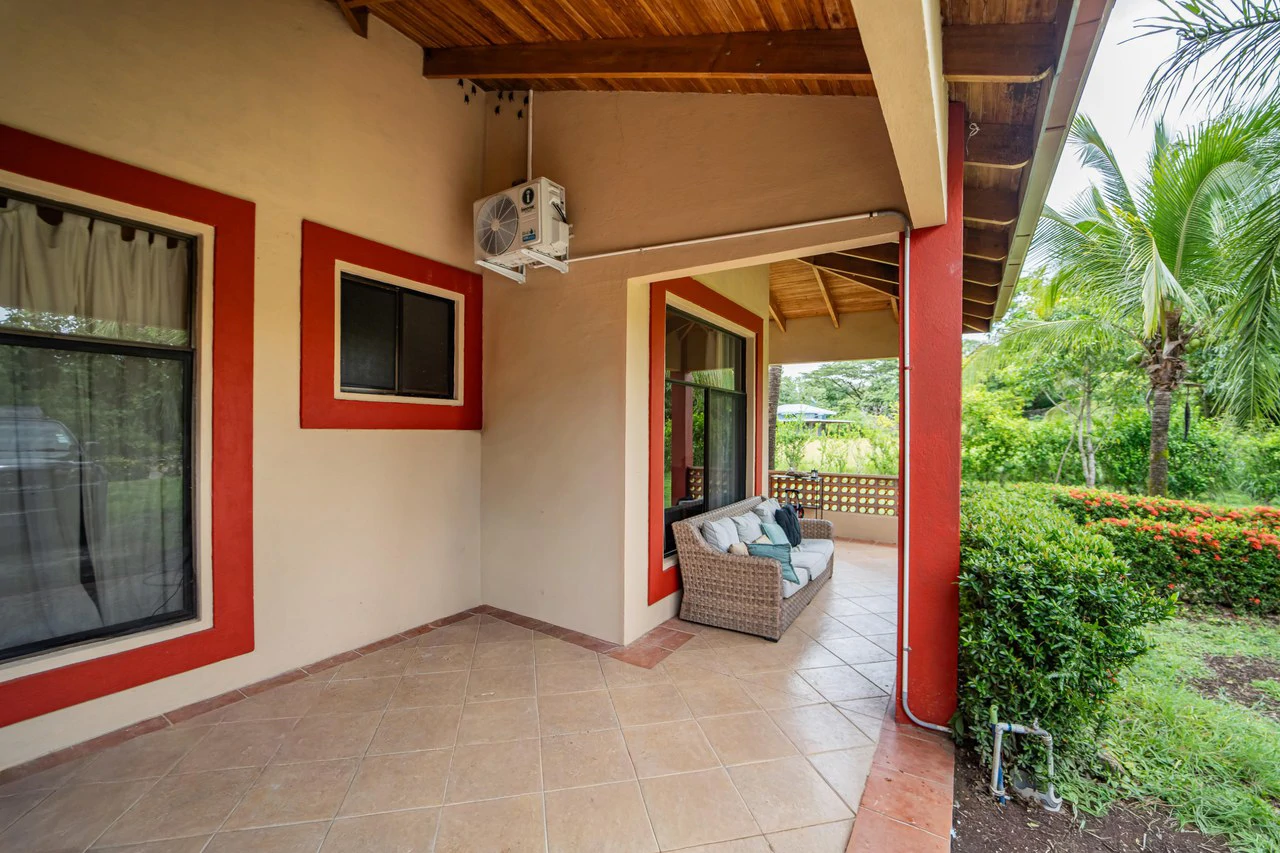 Private 3-Bedroom Home on a Double Lot Minutes from Sámara Beach - photo 10