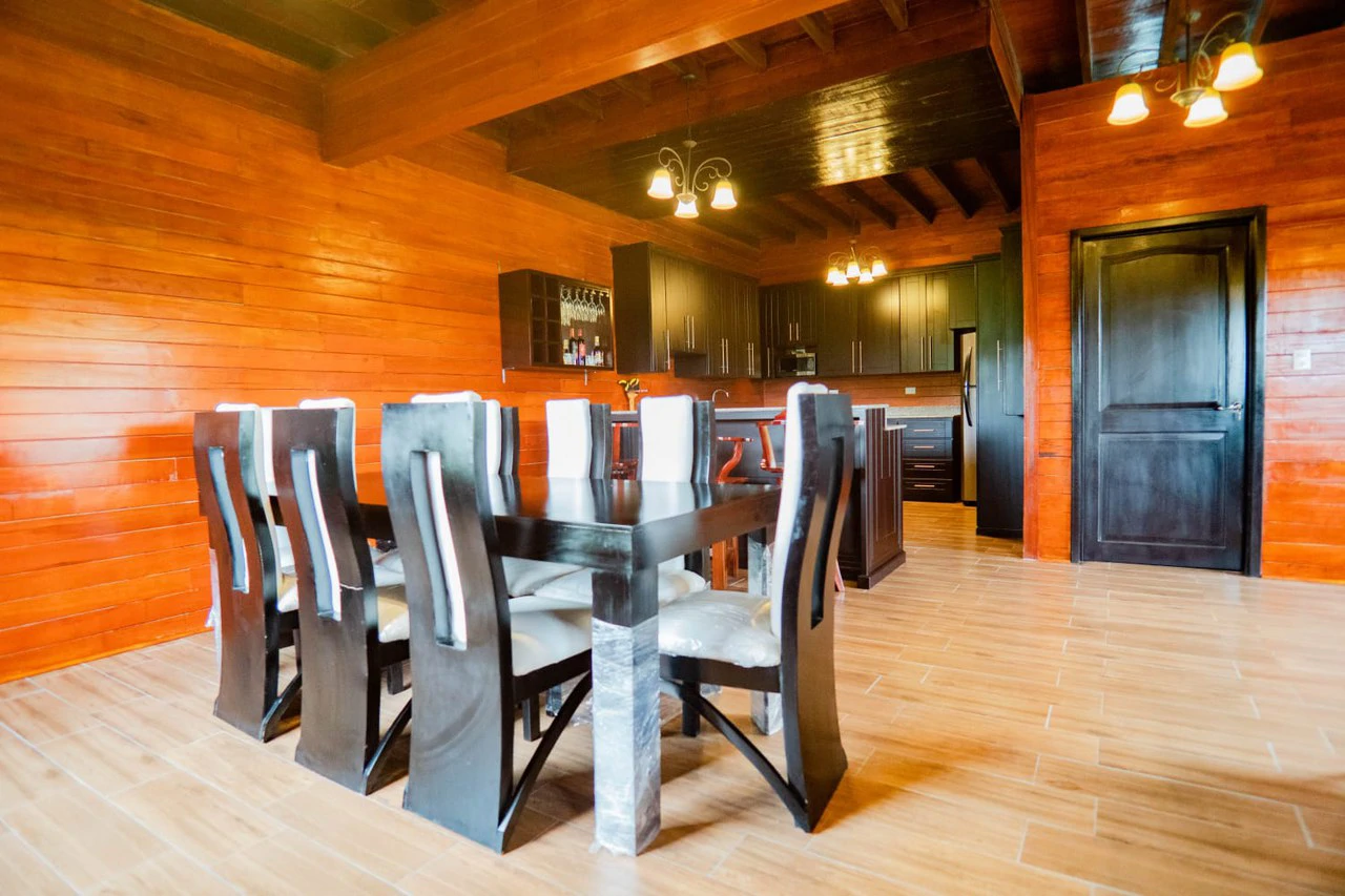 Two-Story Cozy Cabin in Agua Buena, San Vito - Gallery image 14