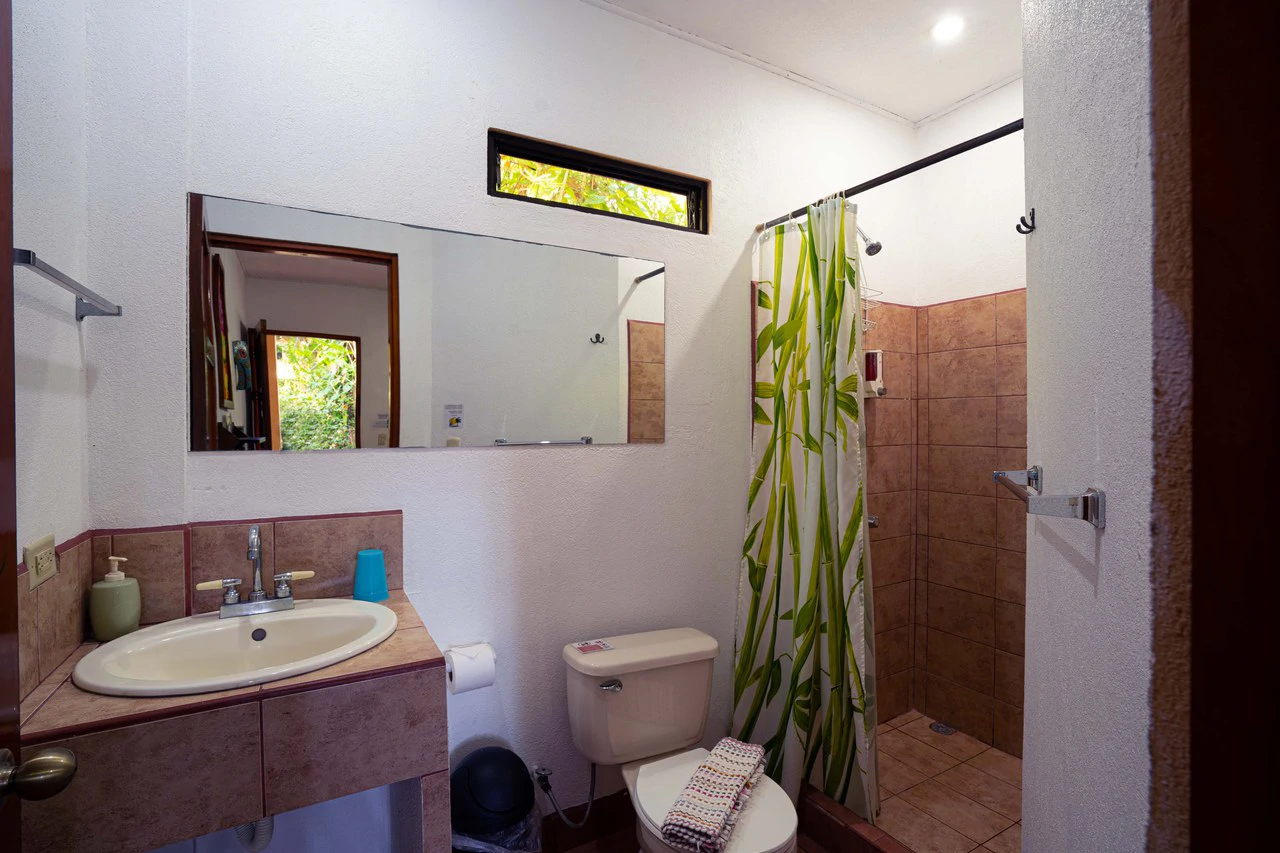 Steps to the beach 14 bedroom Dominical Hotel - Gallery image 4