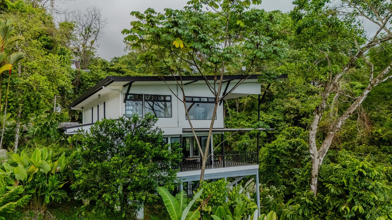 Casa La Roca, Whale's Tail 3 Bedroom Home In Uvita!: Mountain House For Sale in Uvita - Gallery image 3