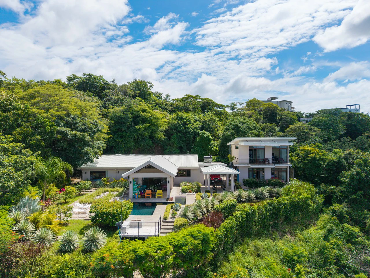 Casa Arcadia: Ocean-View Home with Two Income-Producing Studios - Gallery image 32