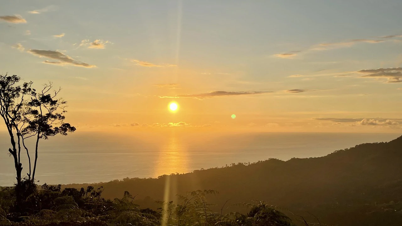 Los Nenes: Mountain Home Construction Site For Sale in Uvita - Gallery image 2