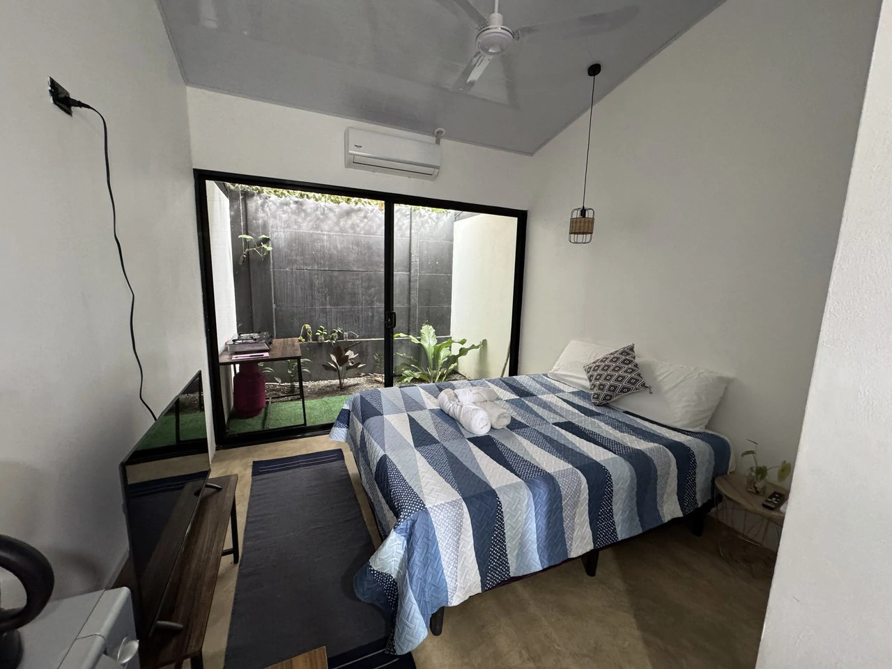 0.11 ACRES – 5 Cabinas Plus Room To Add More In Heart Of Uvita, Walk To Everything!!!! - Gallery image 6