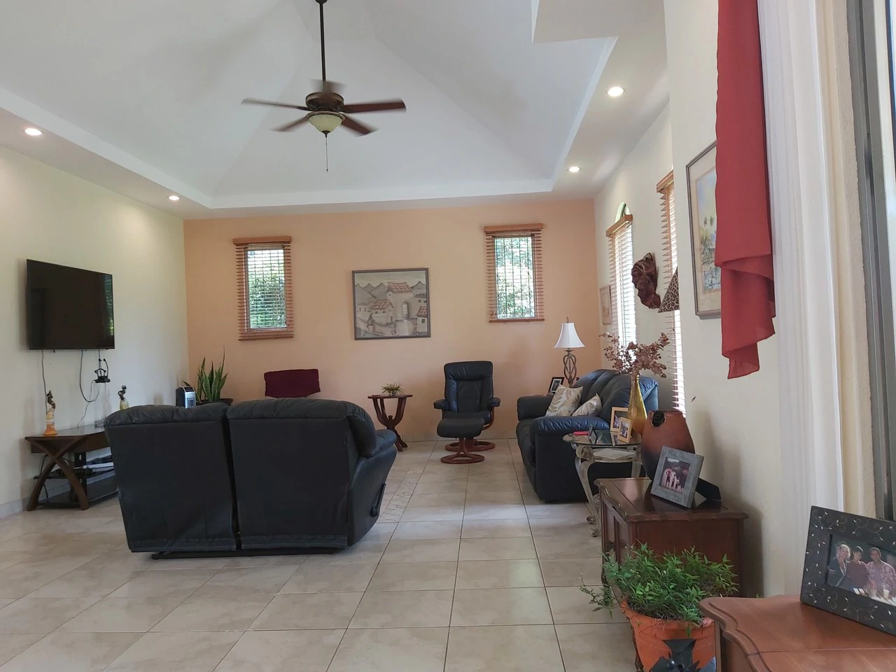 Countryside and Near the Coast House For Sale in Higuito - Gallery image 16