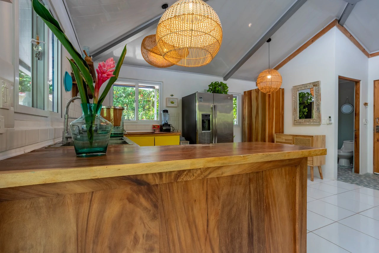 Uvita Beach Bungalow Walking Distance to the National Park - Gallery image 16