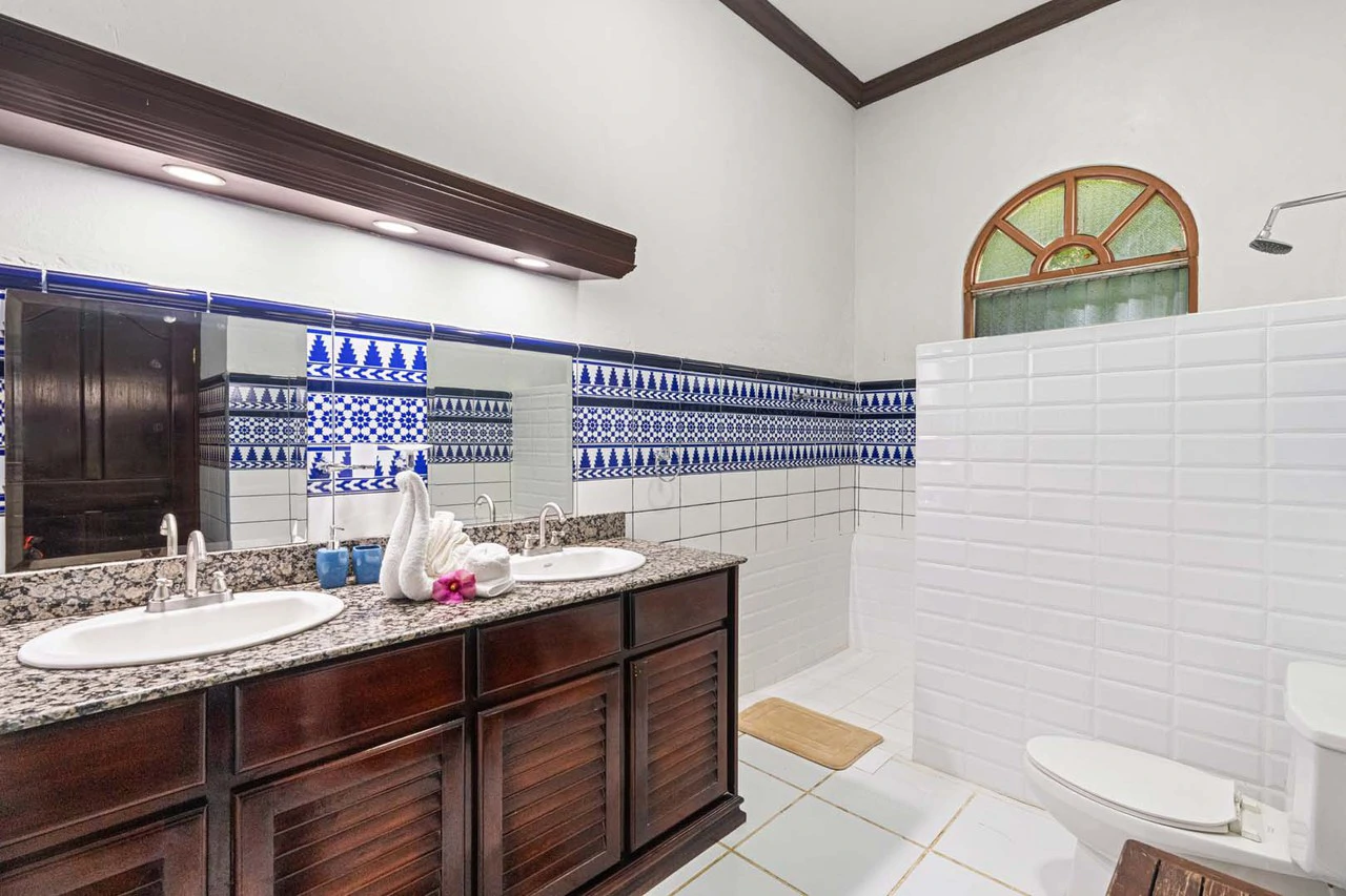 Casa Tranquila: Casa Tranquila 19 Bedroom Ocean View Homes - Gallery image 18