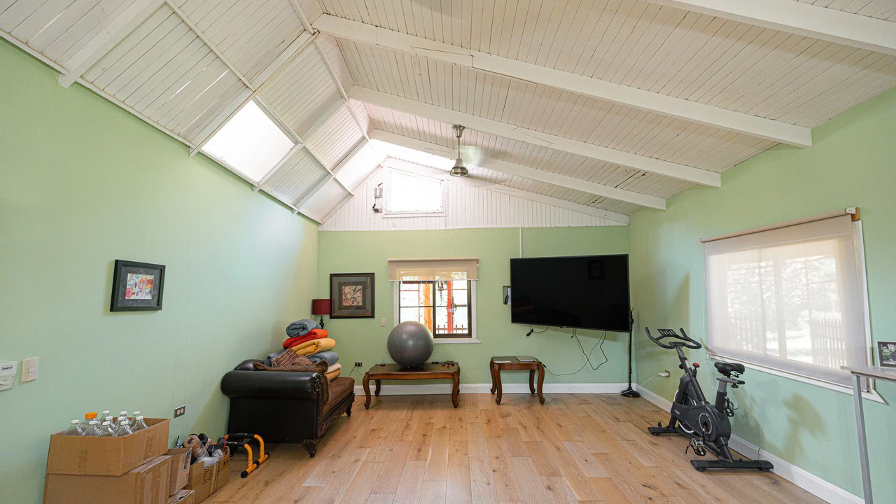 Riverfront Mushroom Farm & Private Waterfall Residence in Orosi - Gallery image 10