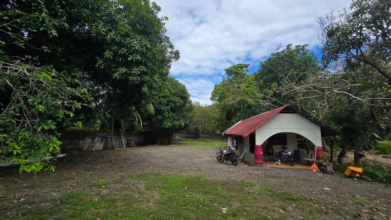 Villa del Mar, one block from the beach in Bejcuo: Fully titled half acre property with 2 level home - Gallery image 79