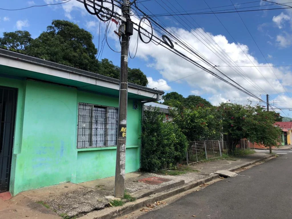 Corner lot in the Center of Nicoya - Gallery image 3