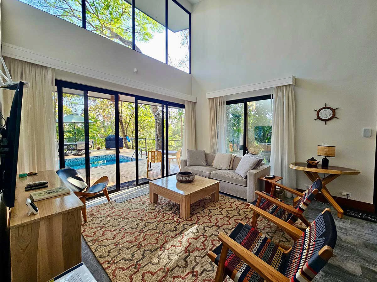 ID 4171: Modern Tropical: Luxury Retreat with Saltwater Pool in Bellevue - Gallery image 55