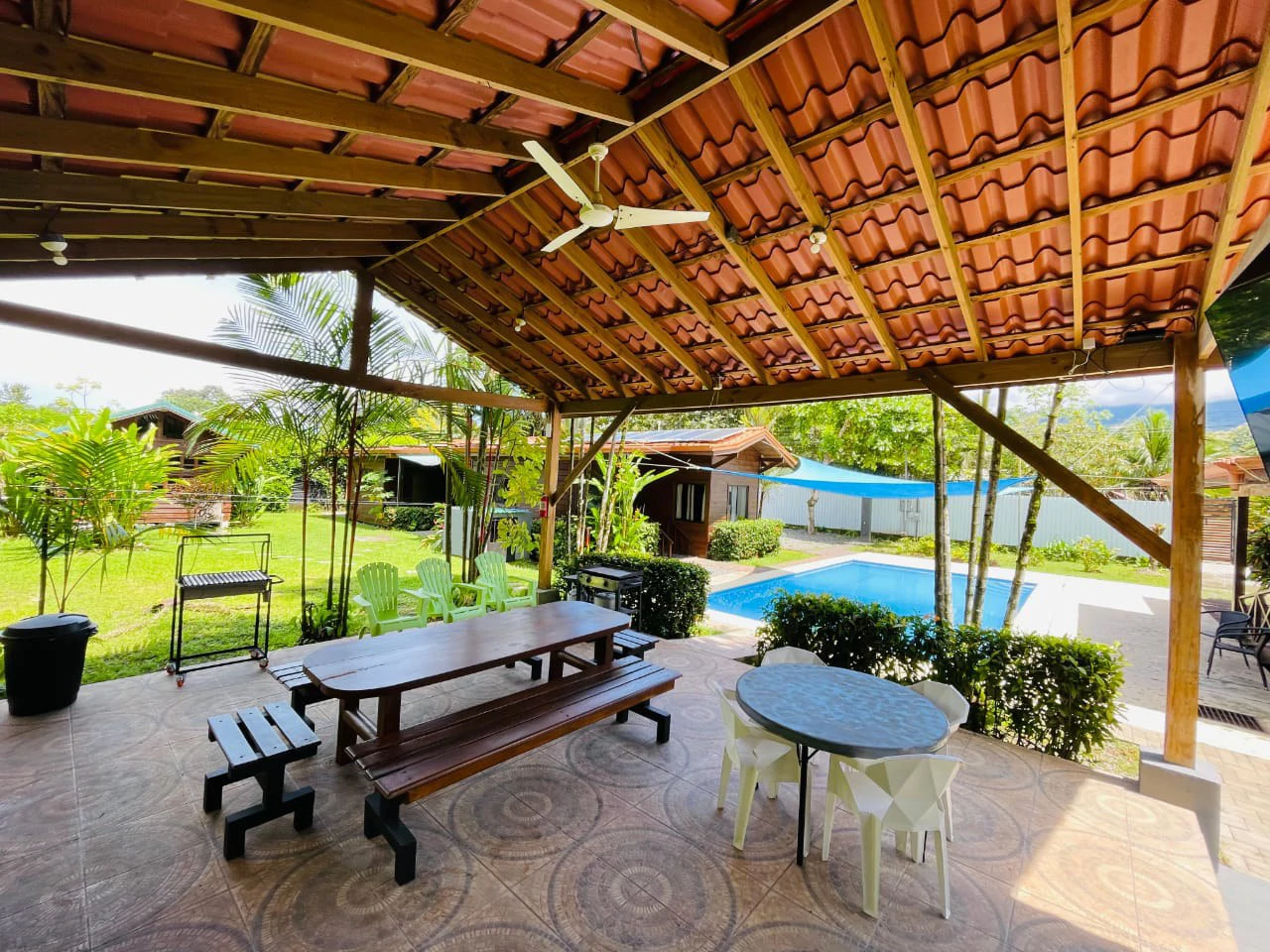 Cabin Rentals: Turnkey Investment Property - Gallery image 2