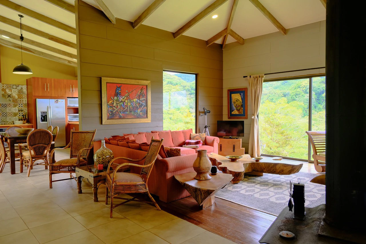 Hidden Paradise in Monteverde. Sierra Verde SV0125: 5 Hectares with Spectacular Views, a Beautiful and Cozy Main House and Caretaker’s Home Just 10 Minutes from Monteverde - Gallery image 29